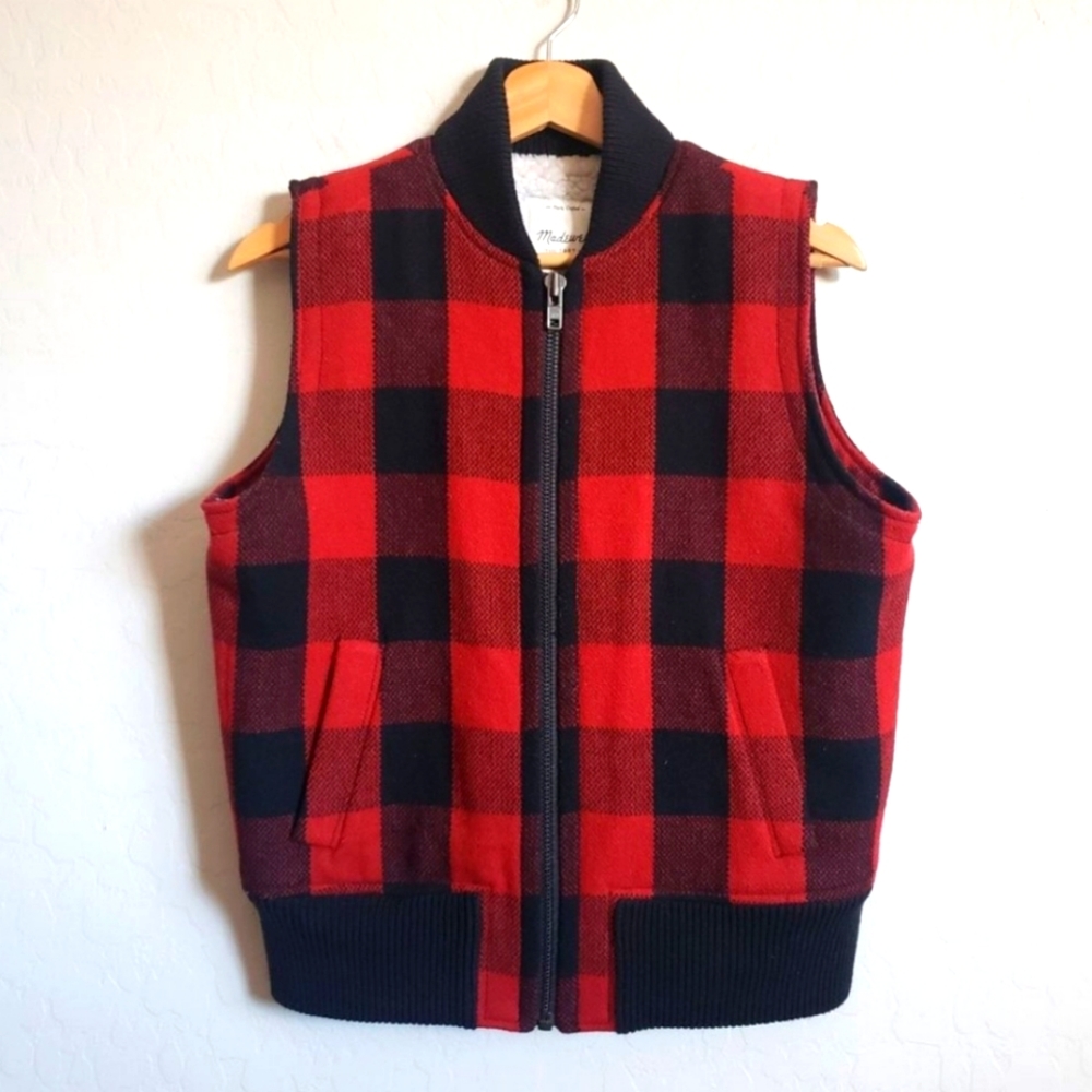 Buffalo Plaid Vest with Warm Sherpa Lining